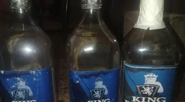 ضبط شخصين بحوزتهما مخدرات وخمور في لحج