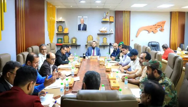 المحافظ شيخ يترأس اجتماعًا لمناقشة أزمة الغاز  في...