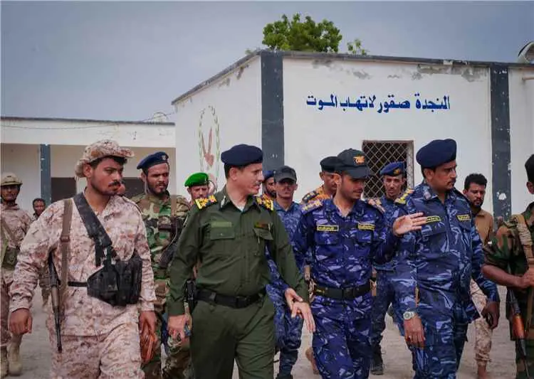 مدير عام أمن أبين يقوم بزيارة تفقدية لشرطة النجدة...