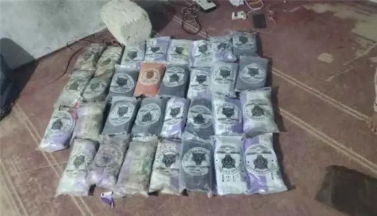 حضرموت.. إحباط تهريب 37 كجم حشيش قادماً من المهرة