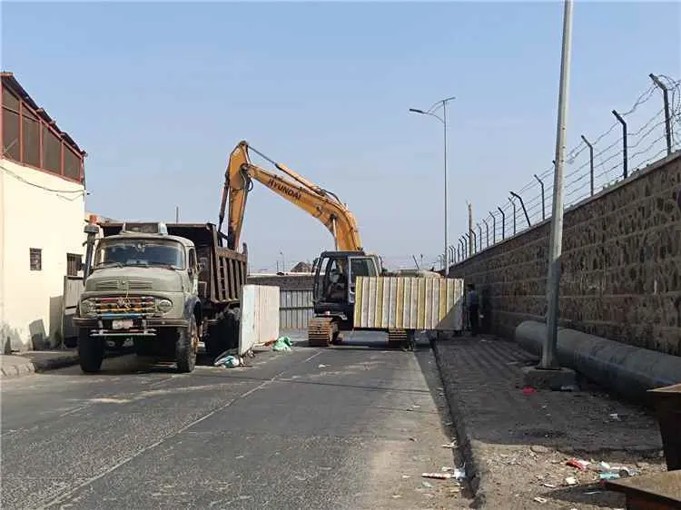 توضيح بشأن إغلاق خط الميناء في مديرية المعلا