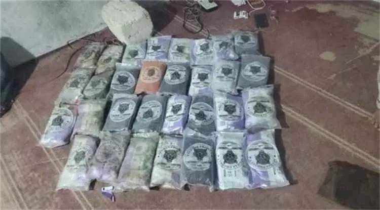 خفر سواحل حضرموت يحبط تهريب شحنة حشيش باتجاه عدن