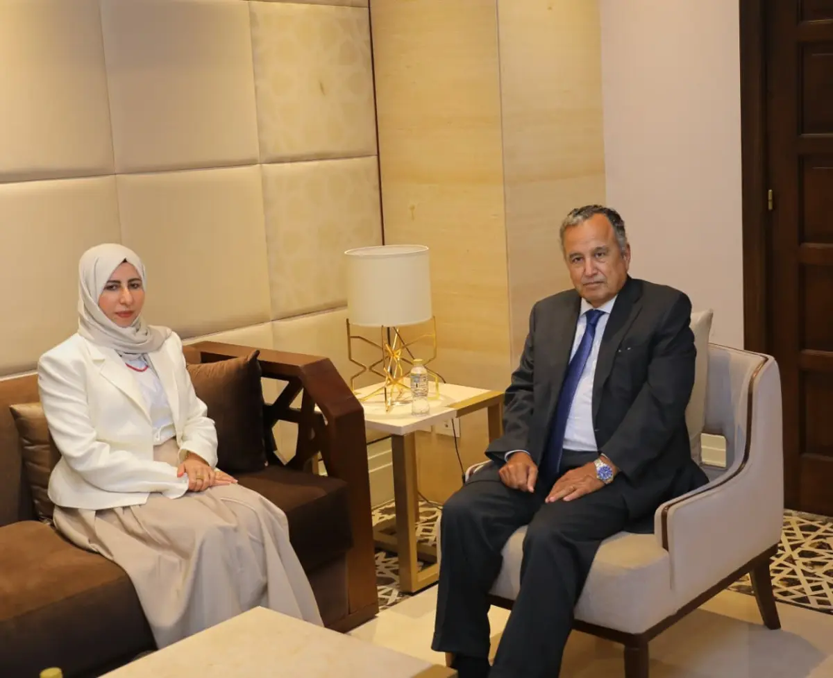 وزيرة الخارجية تبحث مع أمين عام الجامعة العربية مس...