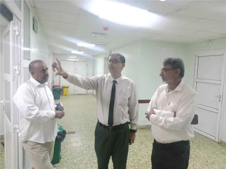 مدير عام مكتب الصحة بلحج يتفقد جاهزية مستشفى ابن خ...