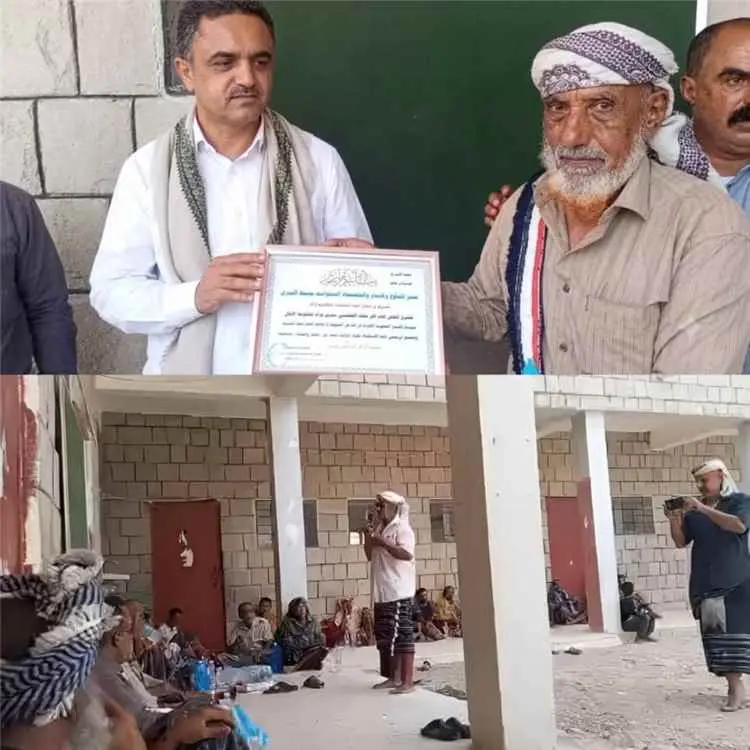مدير عام ردفان يلتقي مشايخ وشخصيات اجتماعية من مرك...