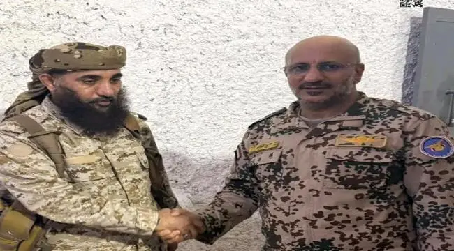 طارق صالح يناقش مع حمدي شكري سير العمليات العسكرية...