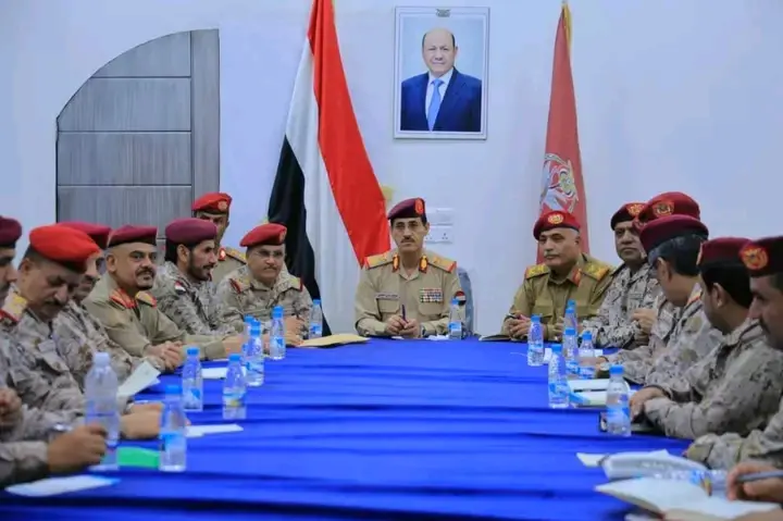 وزارة الدفاع: قرار تحرير صنعاء اتُّخذ  ومفاجآت ميدانية قادمة تنتظر الحوثيين