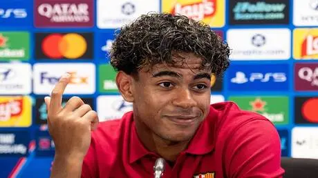 لامين جمال يفضل التتويج بدوري أوروبا على الفوز الك...