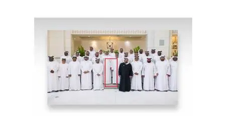 "لا تتحركوا!".. الشيخ محمد بن زايد يلتقط صورة تاري...