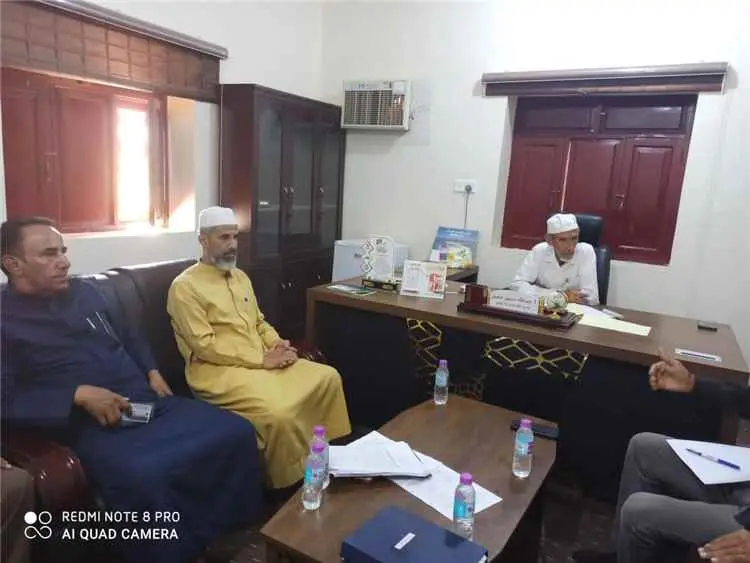 السلطة المحلية بدوعن تناقش مع مؤسسة وادي دوعن للتن...