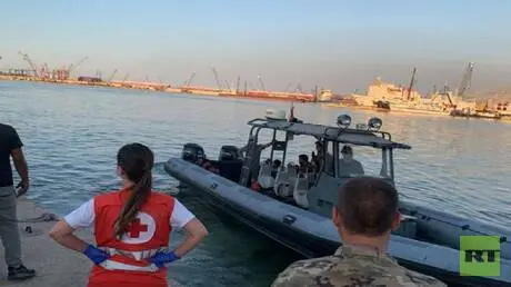 القوات البحرية اللبنانية تنقذ 21 شخصا أثناء محاولة...
