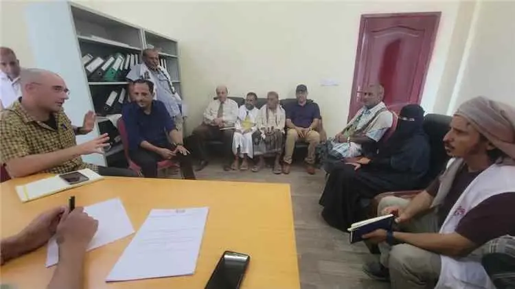 تعز: أطباء بلا حدود تناقش الاحتياجات الصحية في المخا في ظل التطورات الأخيرة