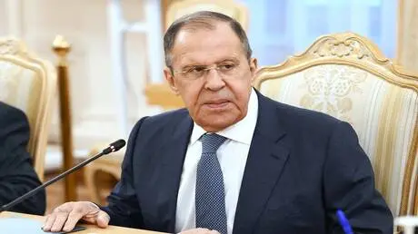 لافروف: أوروبا تفضح نفسها بالحديث عن حماية كييف لـ...