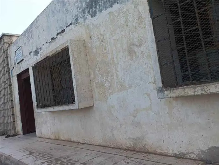 نداء إنساني عاجل.. مدرسة 22 مايو للبنات بأحور تناشد توفير الطاقة الشمسية والمياه لإنقاذ العملية التعليمية