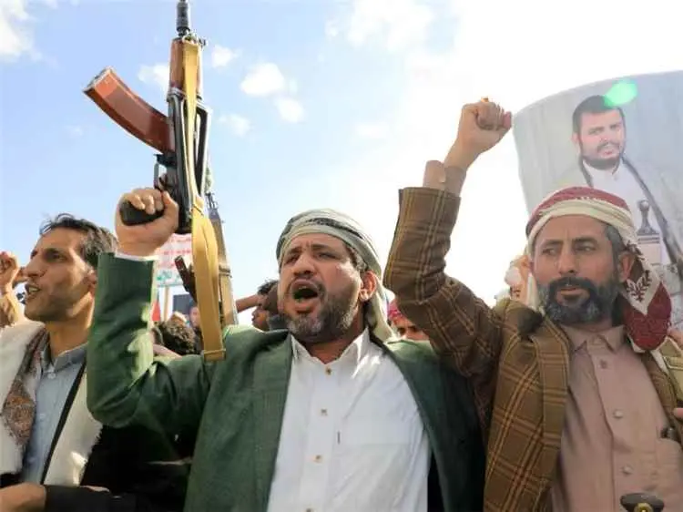 مصرع قيادي حوثي بارز مقرّب من عبدالملك الحوثي في ج...