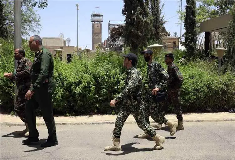 تراجع انتشار مسلحي الحوثي في صنعاء مع تصاعد المعارك واستمرار الدفع بالتعزيزات إلى الجبهات