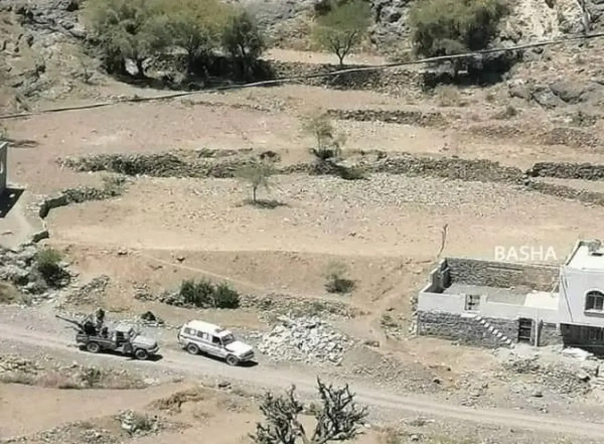 مواجهات عنيفة وقصف جوي على جبهة حيفان بتعز