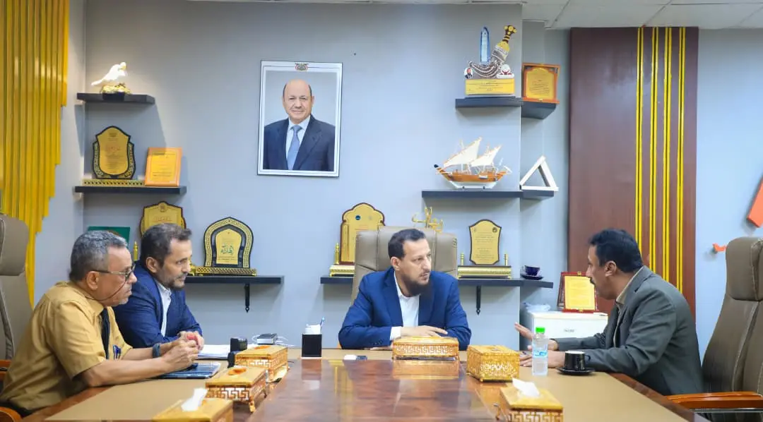 اجتماع بعدن يناقش جهود حماية اراضي الدولة من التعد...