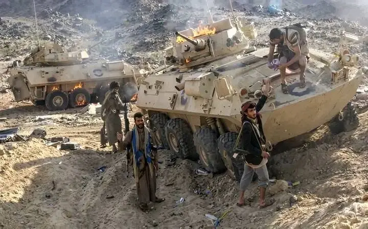 تفاصيل انسحاب قوات العمالقة إلى المخا والكشف عن ال...