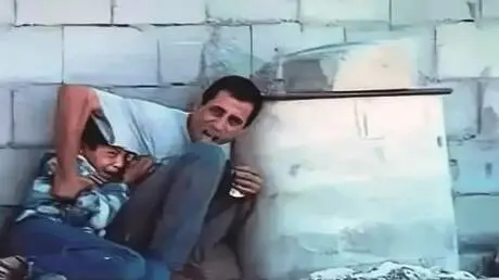 محمد الدرة في المناهج المصرية.. ووالده: فخر يمزقه...