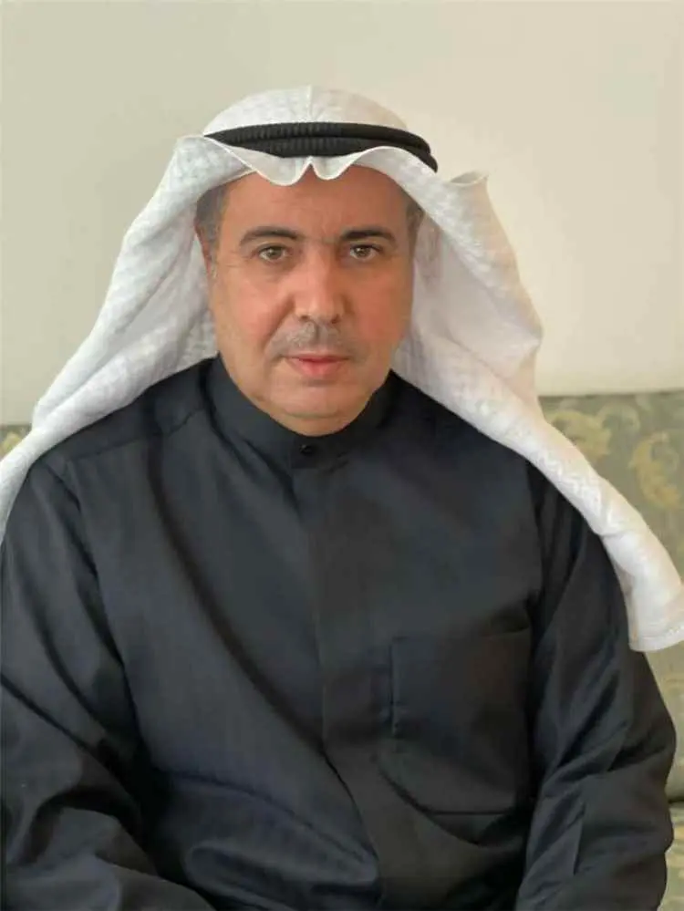 سفير كويتي سابق: معركة باب المندب لم تعد يمنية.. و...