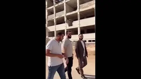 "كاجوال" وبين شوارعها.. الشرع يجول ميدانيا في حلب...