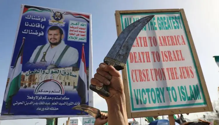الحوثيون يرفعون شعار الموت لأمريكا.. وترامب يكشف الحقيقة
