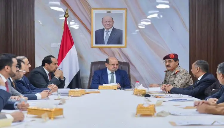 وزير الدفاع يظهر في عدن عقب أنباء احتجازه بالضالع...