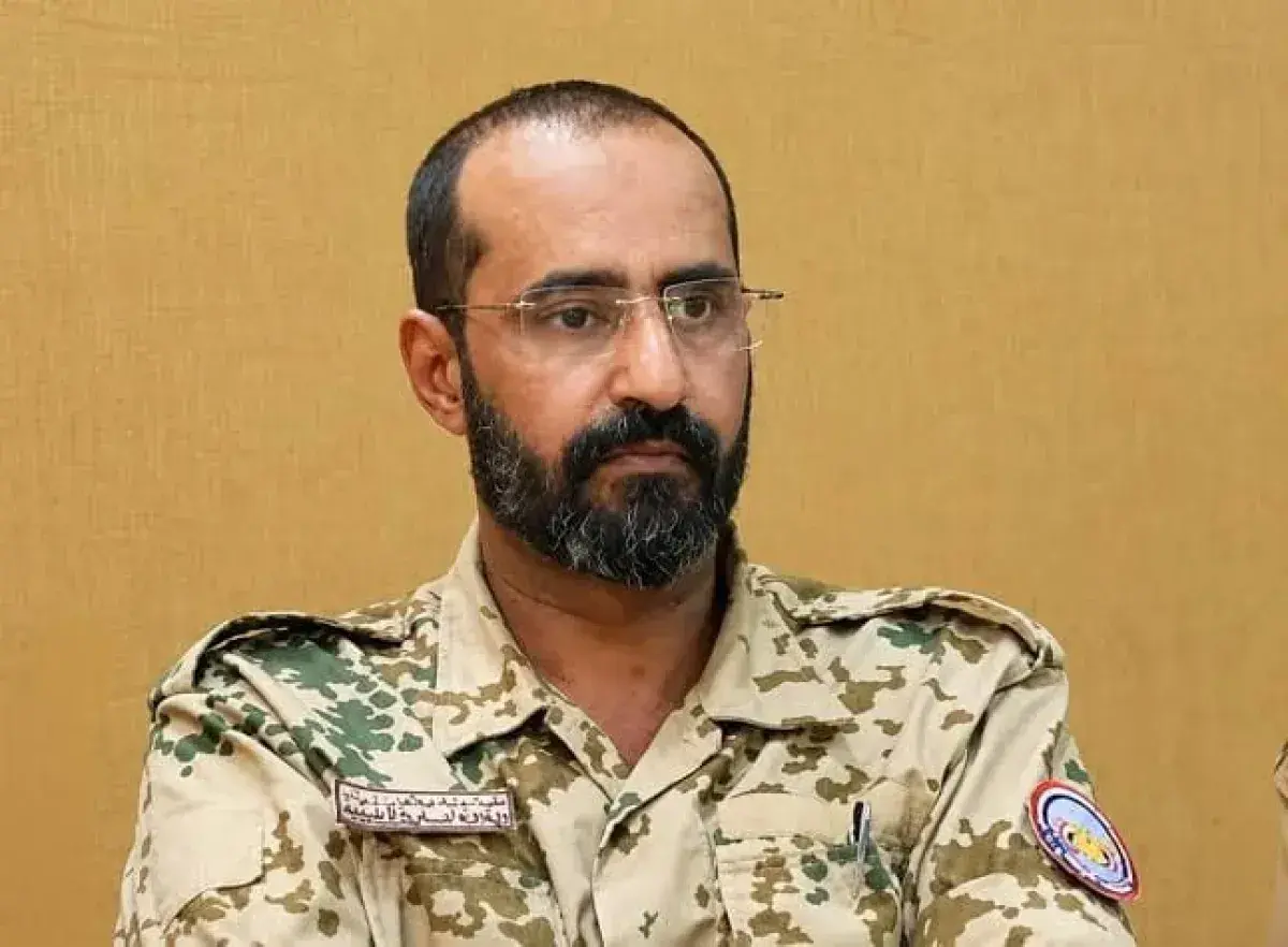 قيادي بالمقاومة الوطنية يسخر من شائعات الحوثيين وي...