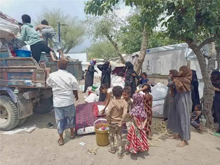 جماعة الحوثي تنفذ حملة مداهمات واعتقالات في قرى غر...