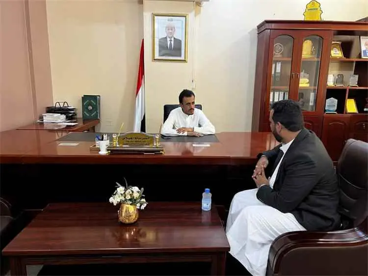 الوكيل الجيلاني يطلع على أوضاع الريدة وقصيعر ويؤكد دعم السلطة المحلية للخدمات والبنية التحتية