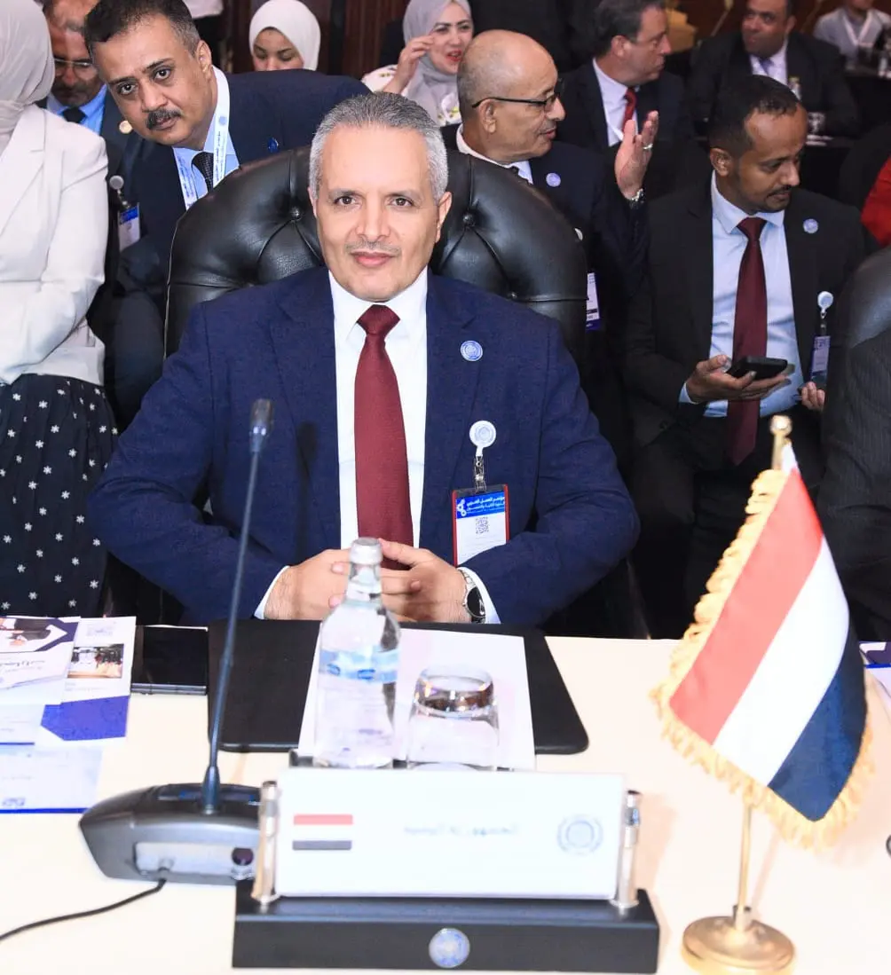 اليمن تشارك في أعمال الدورة الـ52 لمؤتمر العمل العربي بالقاهرة