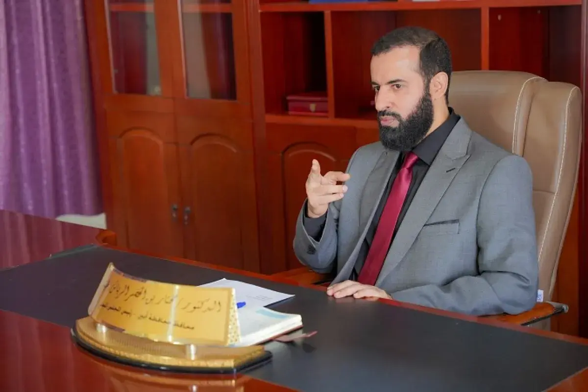 محافظ أبين يحذر من الشائعات ويدعو لتعزيز الثقة وال...