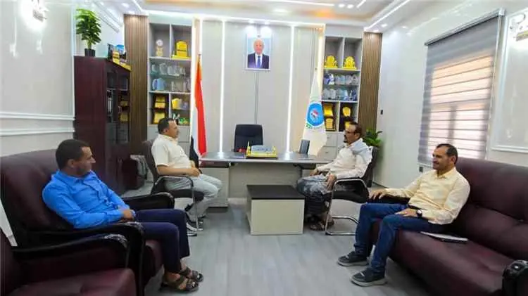 مكتبا الشباب والبحوث والتدريب بمأرب يناقشان سبل توسيع برامج تدريب وتأهيل القدرات الشبابية