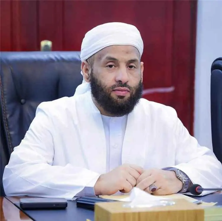 وزير الأوقاف السابق يحذر من خطورة الشائعات والتخوي...