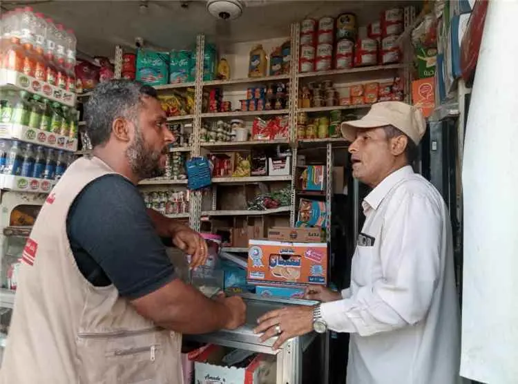 صناعة التواهي بعدن يُغلق منشأة تجارية بقرار نيابي...