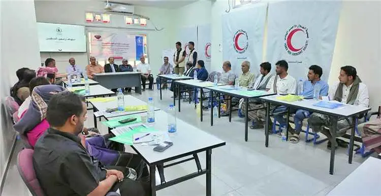 الوكيل الدغاري يدشن البرنامج التدريبي للجان المجتم...