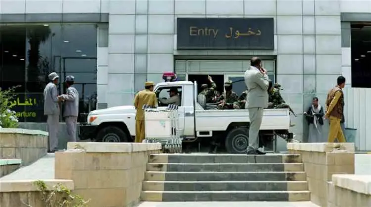 عاجل.. وصول طائرتين إلى مطار صنعاء لنقل جرحى من قي...