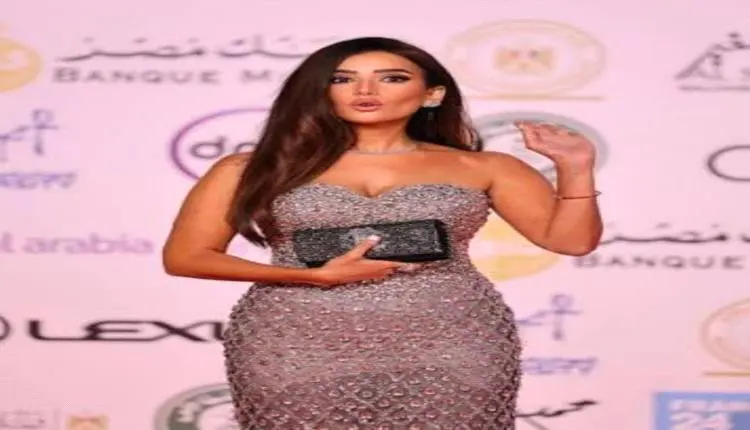 زينة تكشف عن فنانة تتعمد إيذاء شيرين عبدالوهاب