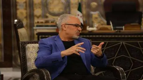 نقيب الفنانين مازن الناطور يرحّب بأصالة قبل حفل دم...