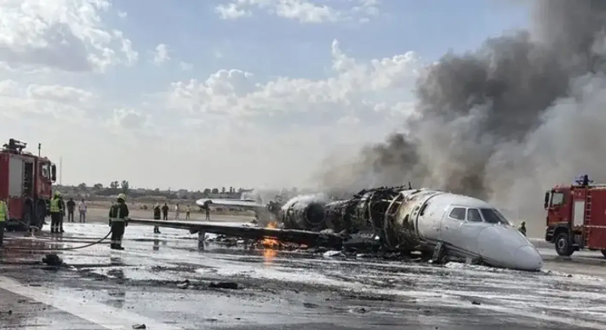 بعد تحطم طائرة.. إغلاق المجال الجوي في مطار مصراتة الدولي بليبيا