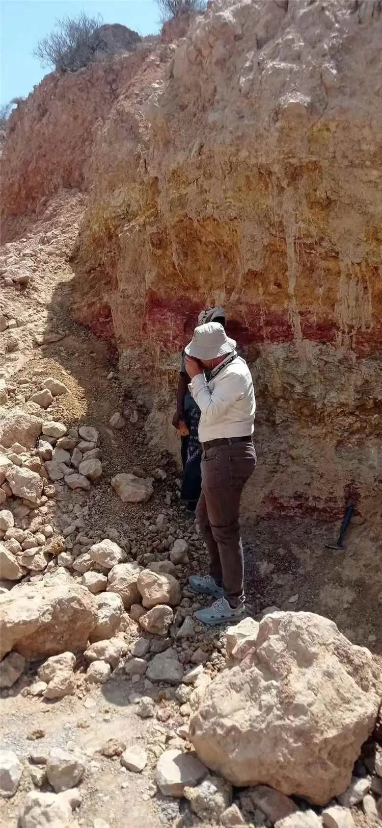 جيولوجية حضرموت تنفي شائعات وجود الذهب في “المعدي”