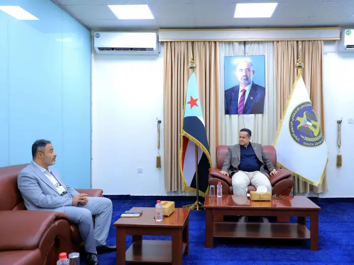الأمين العام للانتقالي يحذر من تبعات نشر الطوارئ ا...