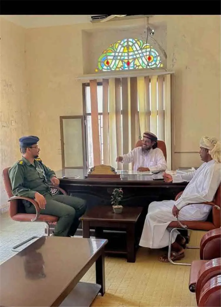 اللجنة الأمنية بمديرية منعر تعقد اجتماعها الثالث و...