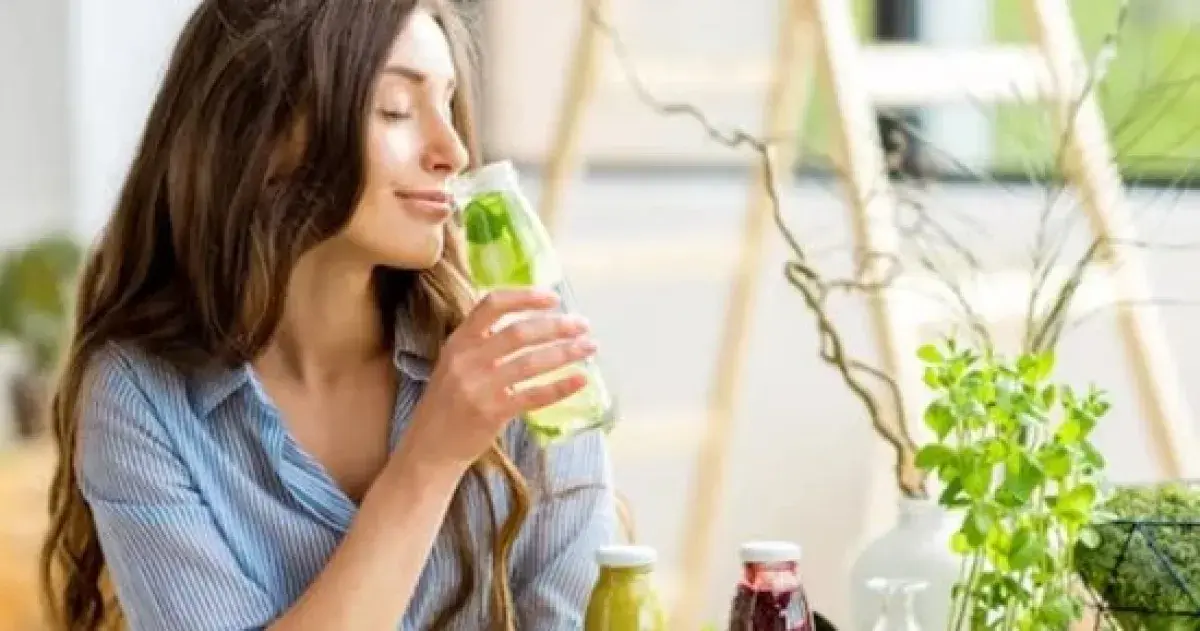أفضل 5 مشروبات لدعم صحة الكبد بخلاف الماء