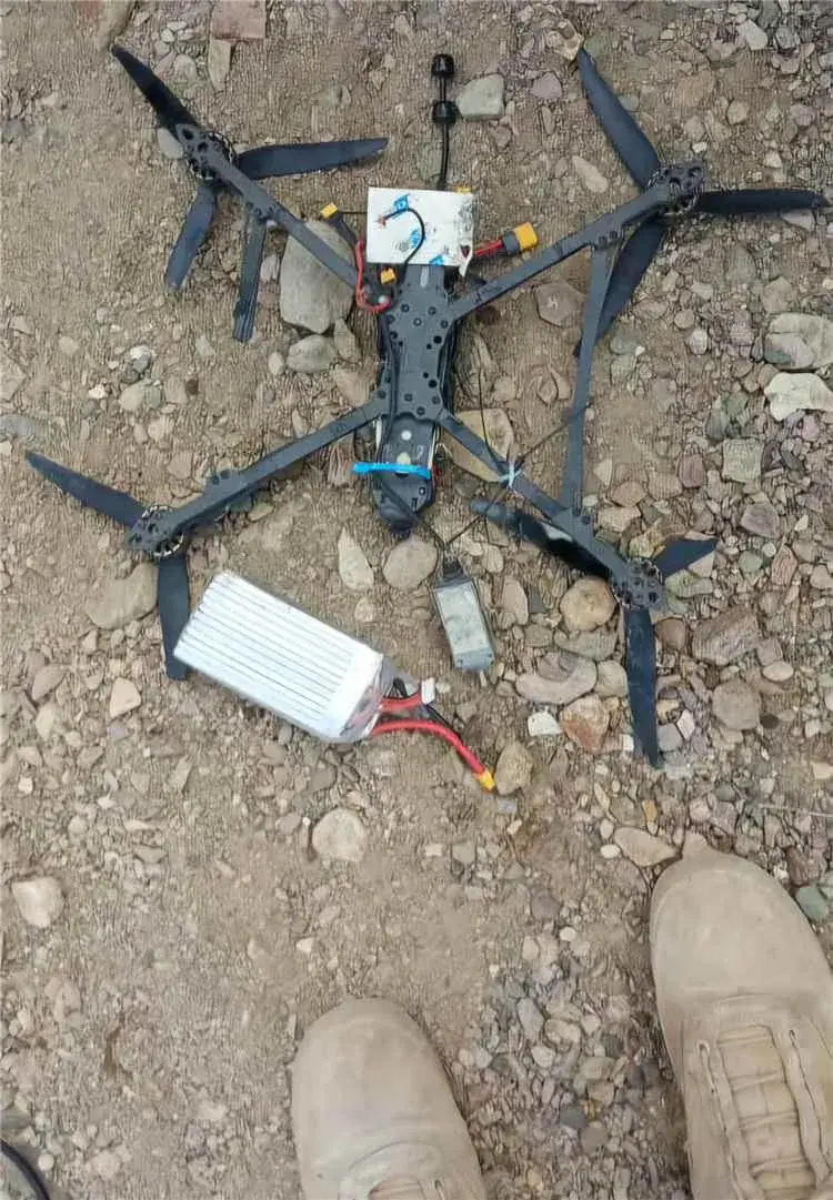 إسقاط مسيرة حوثية في جبهة كهبوب
