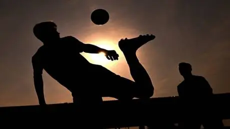 "يويفا" يفتح الباب أمام مشاركة شباب بيلاروس في الب...