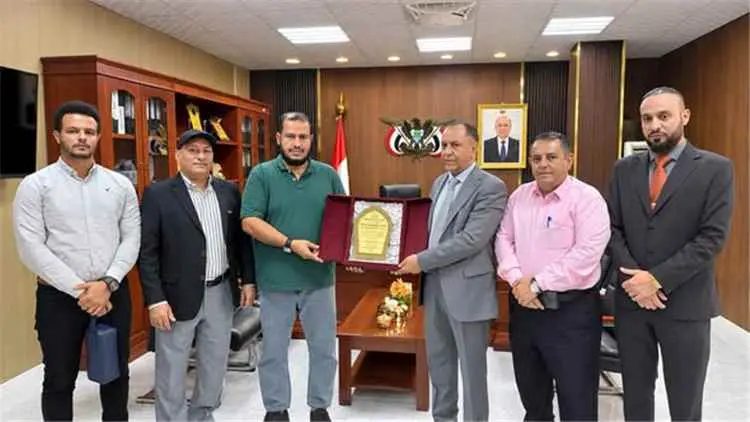 الوزير الأشول يدعو القطاع الخاص إلى دعم جهود صندوق...