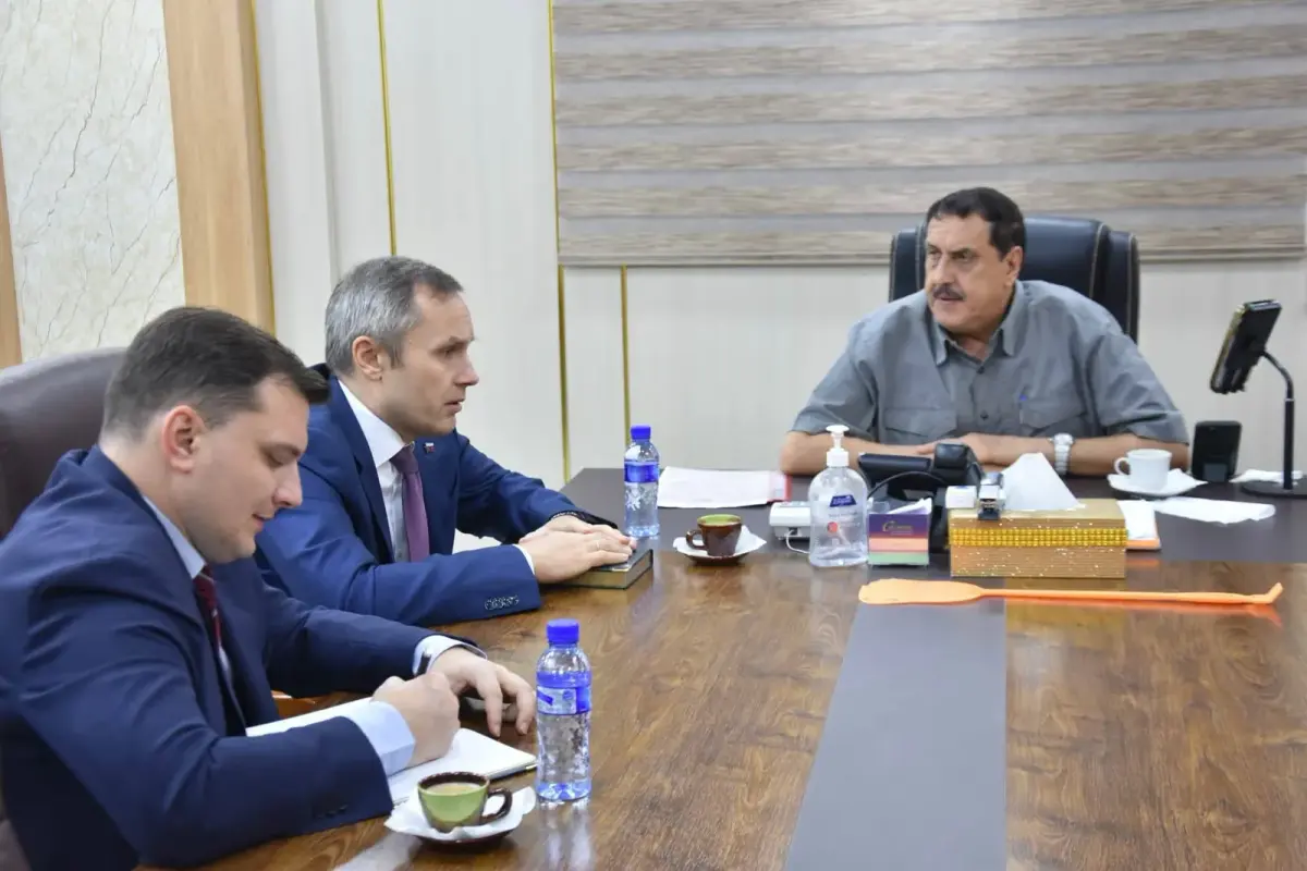 مدير أمن عدن يبحث مع مسؤول بالسفارة الروسية ترتيبا...