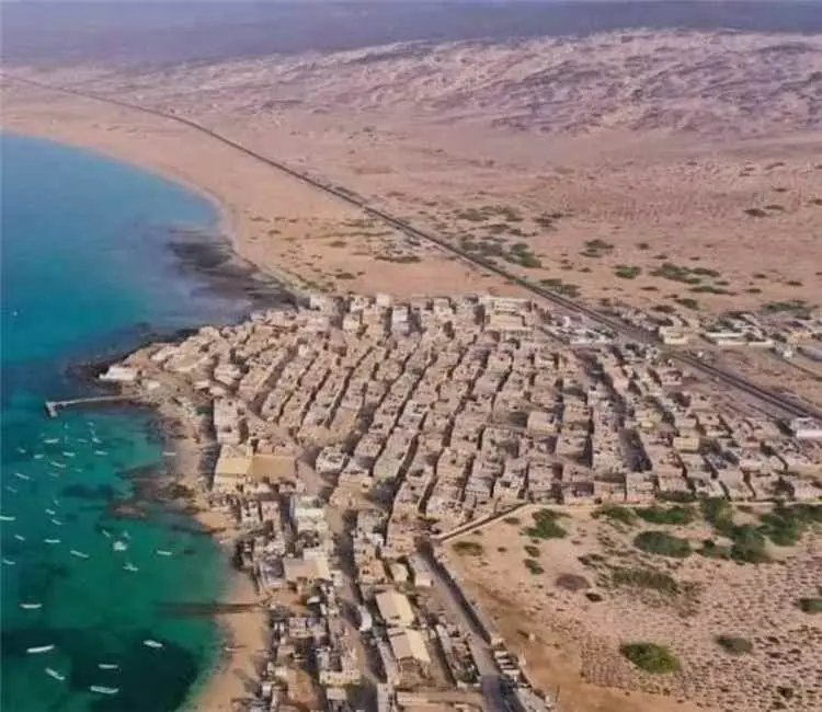 صلح قبلي في رضوم شبوة ينهي اشتباكات بين آل المعزف...